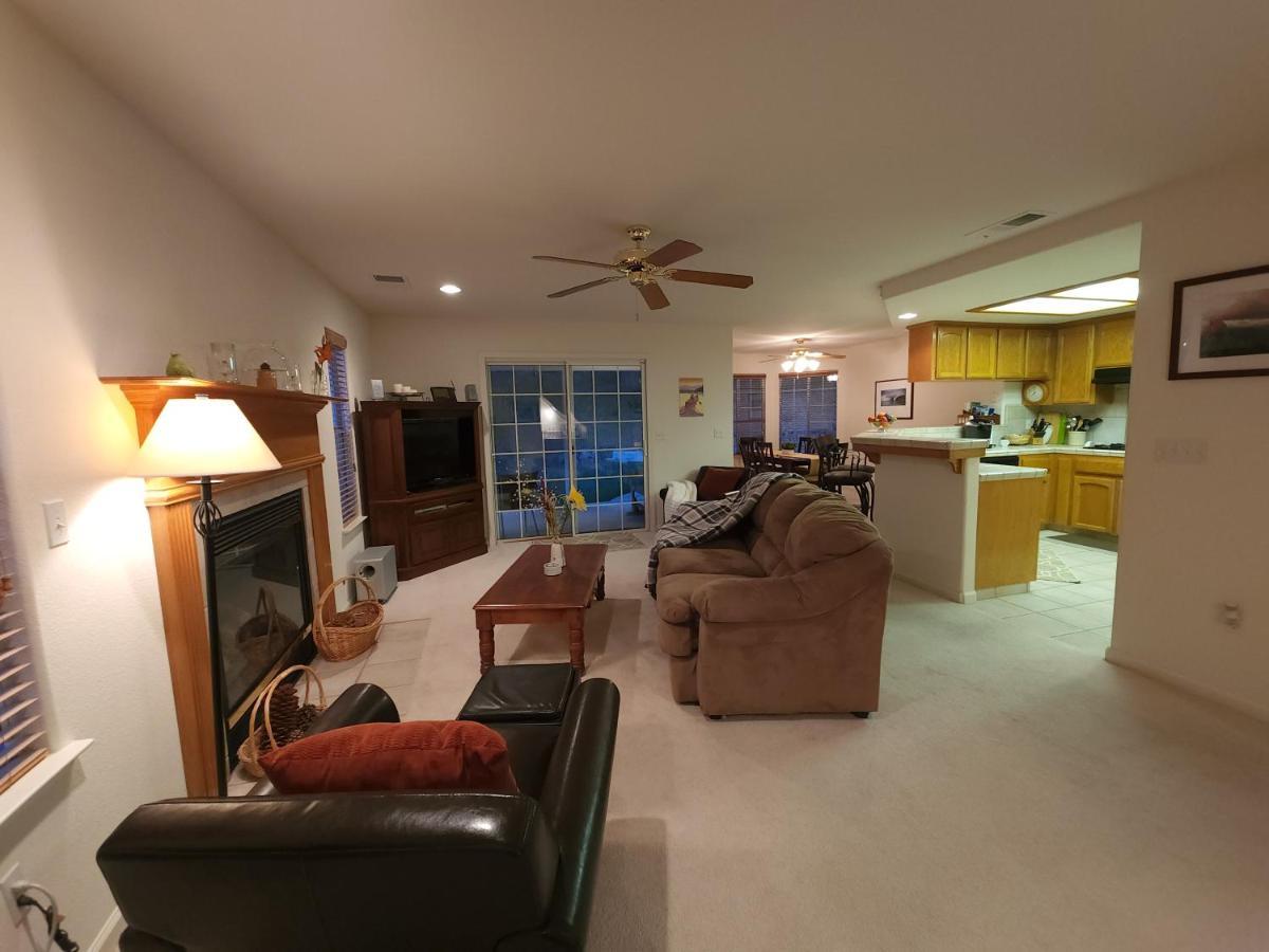Mountain Majesty With Hot Tub, Pool Table, Generator, Ev Hookup Villa Oakhurst Exterior foto