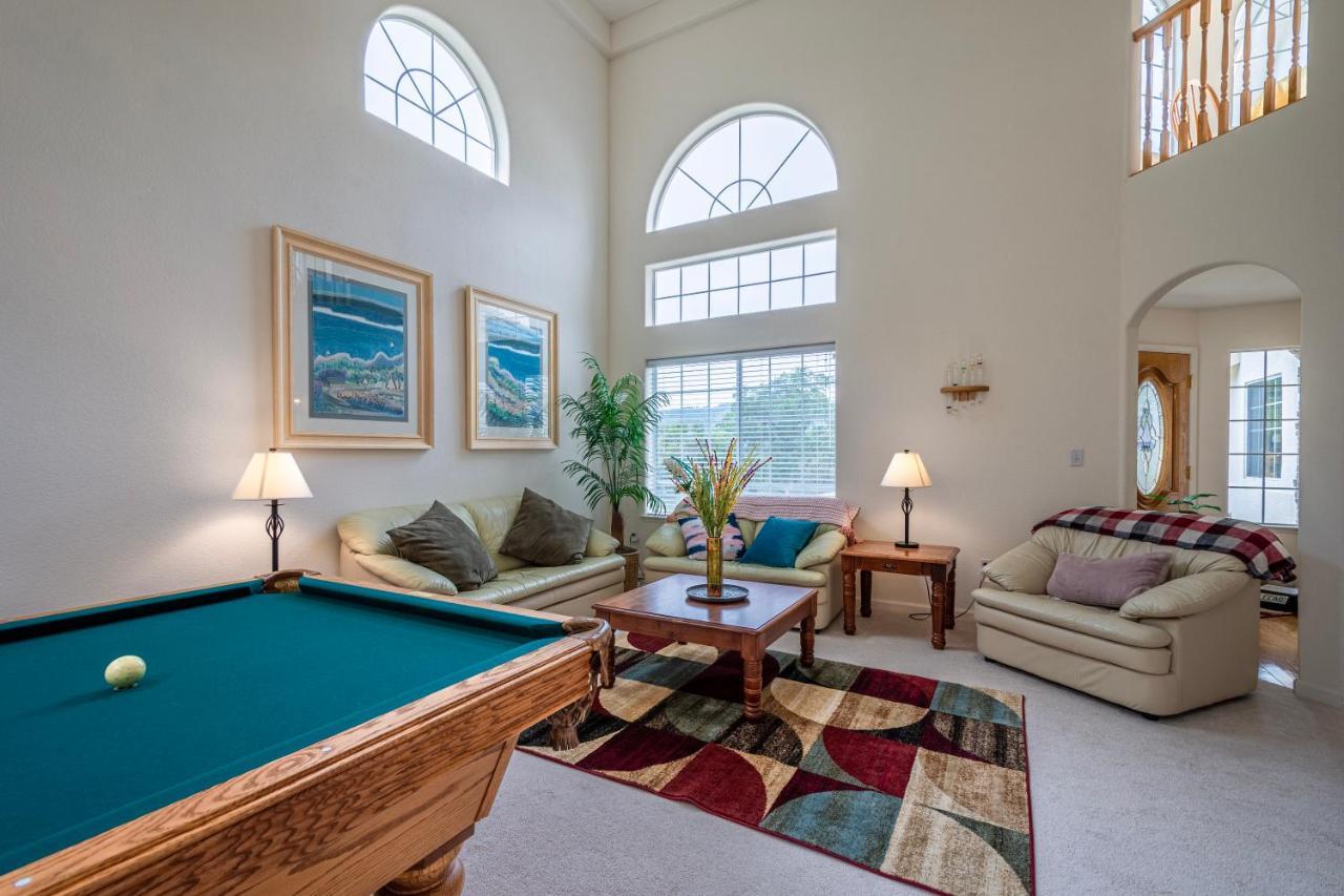 Mountain Majesty With Hot Tub, Pool Table, Generator, Ev Hookup Villa Oakhurst Exterior foto