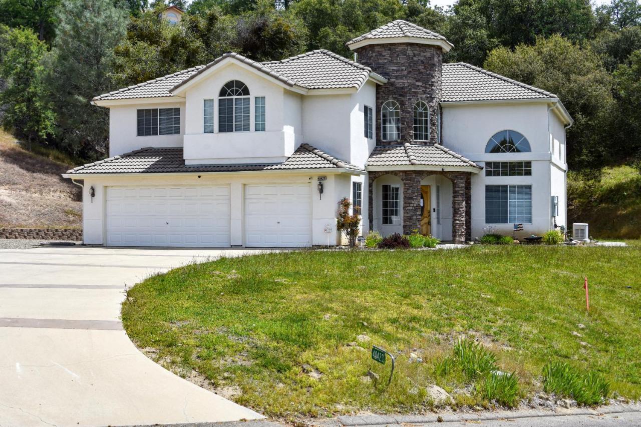 Mountain Majesty With Hot Tub, Pool Table, Generator, Ev Hookup Villa Oakhurst Exterior foto