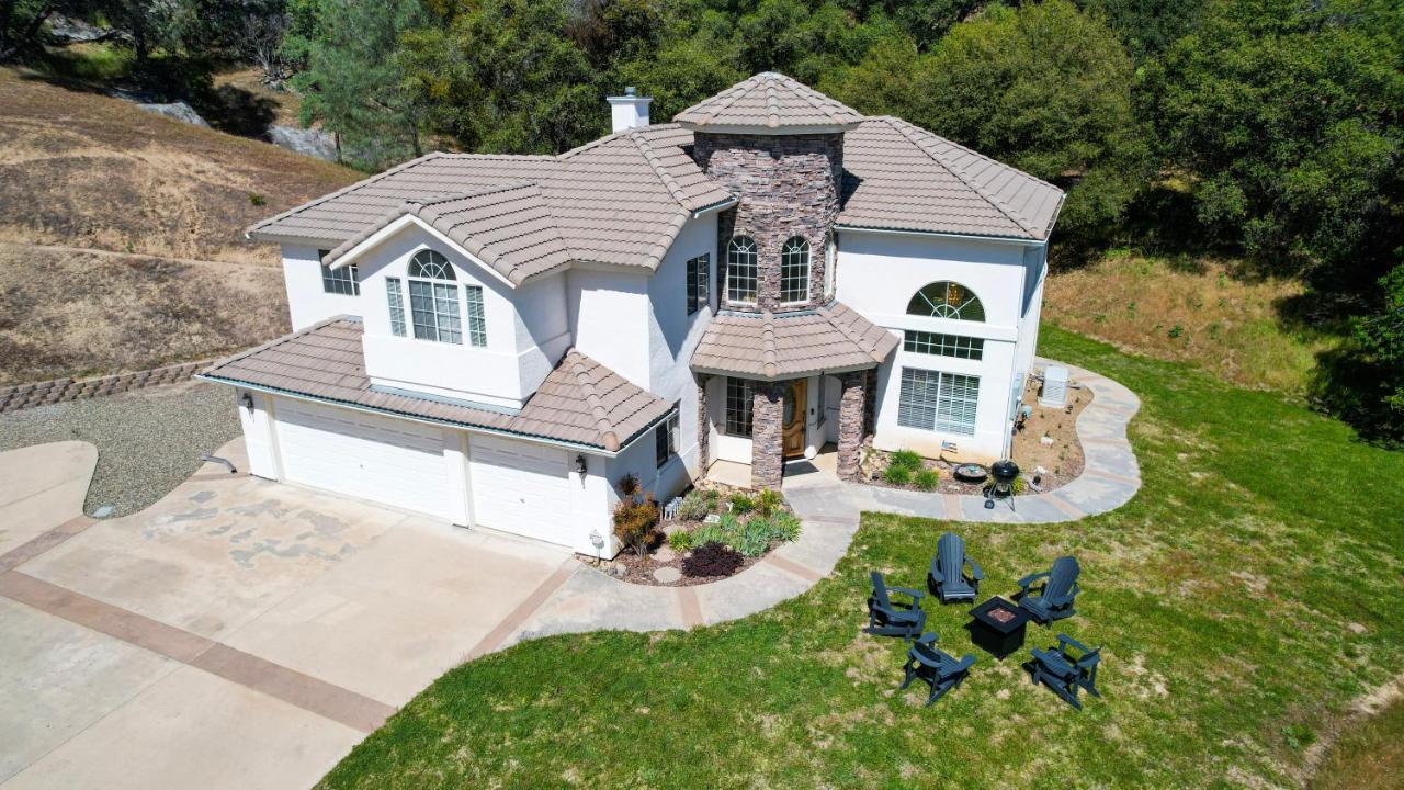 Mountain Majesty With Hot Tub, Pool Table, Generator, Ev Hookup Villa Oakhurst Exterior foto